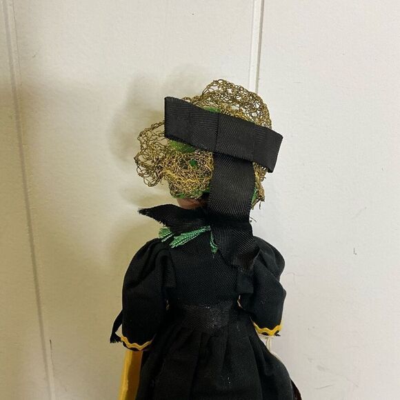 Vintage Handmade Austrian Doll 8" Tall Trachtenpuppen New With Tags - Picture 7 of 10